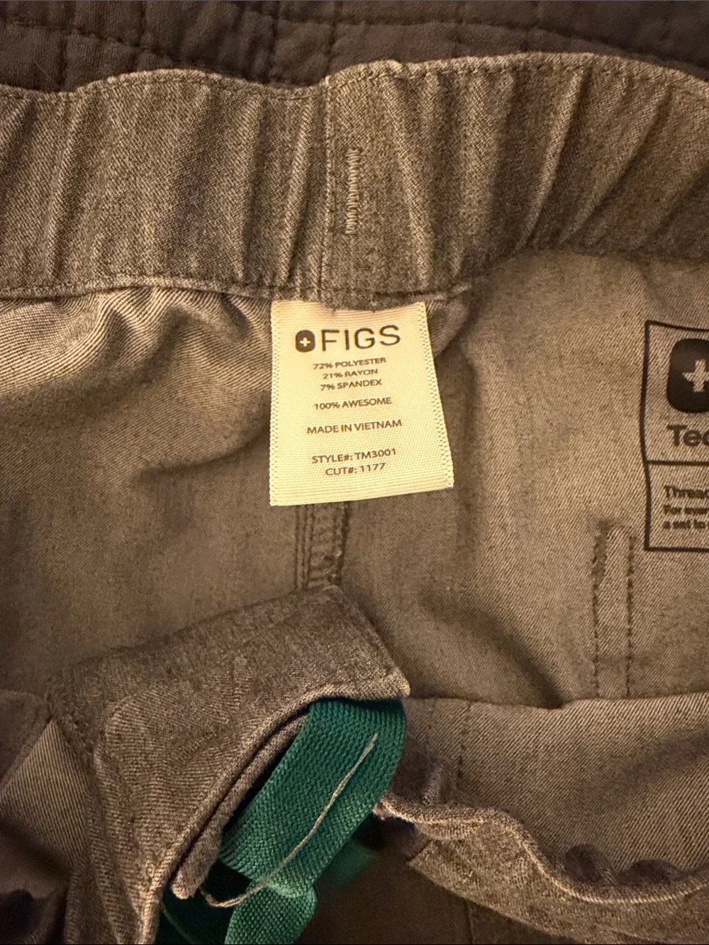 SET of Figs Men's or Women’s  Pants  & Top Set in Grey with Teal Drawstring